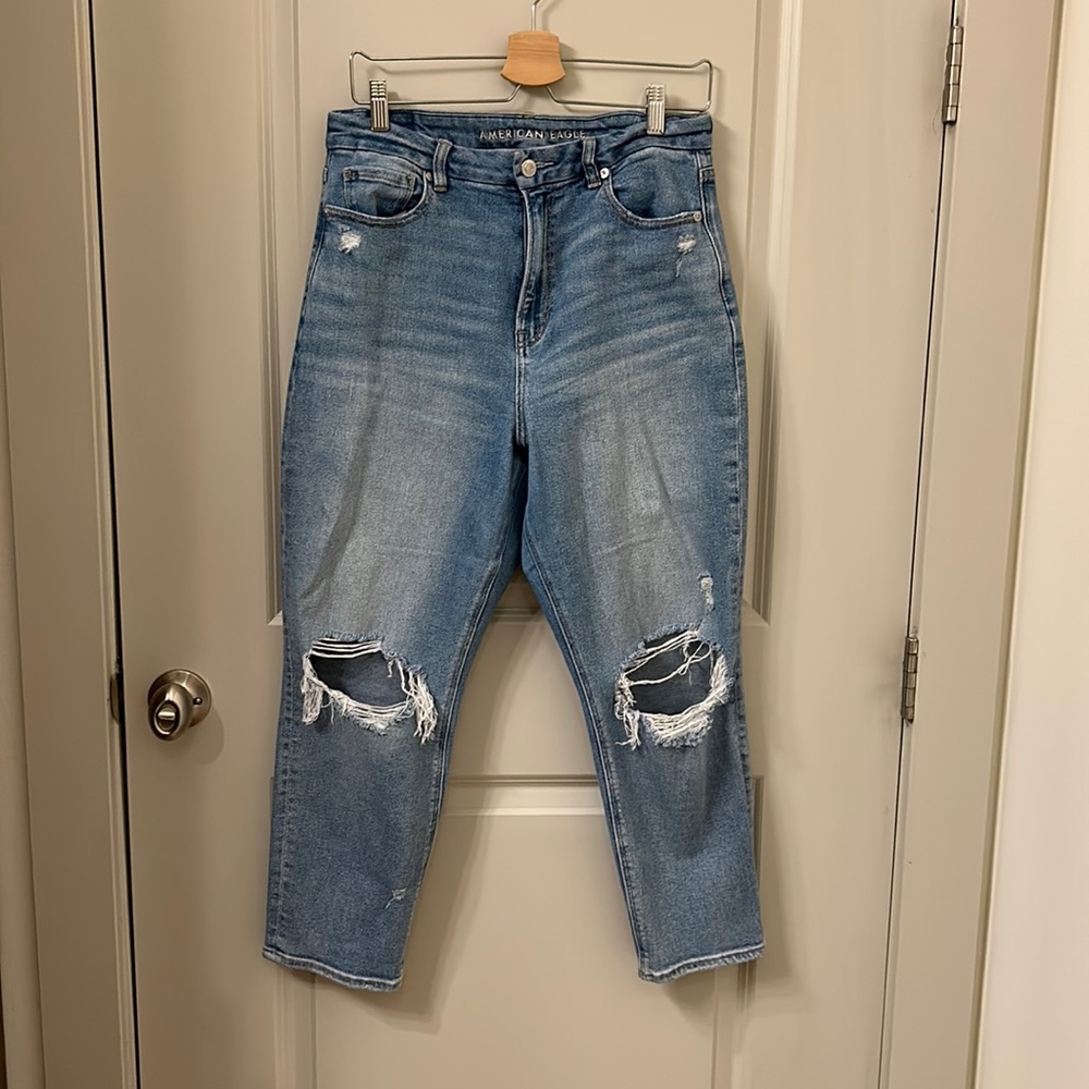 American Eagle curvy mom jean
